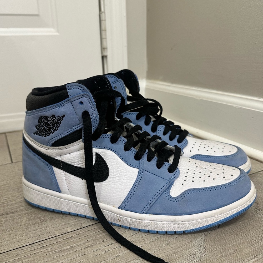 University Blue Jordan 1